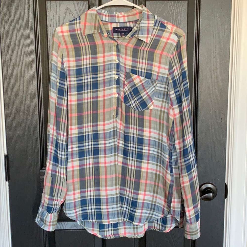 Aeropostale women’s shirt